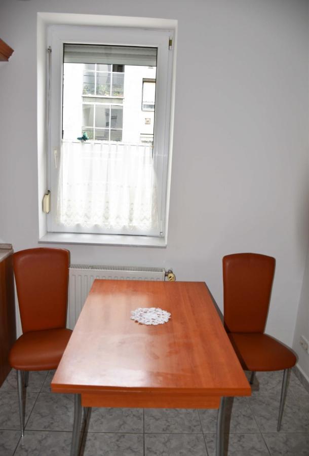 Pilikan Apartments Lenti Ngoại thất bức ảnh